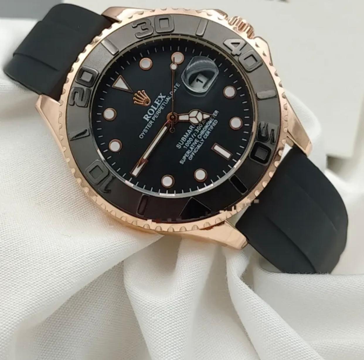 Luxury Rolex-inspired men's waterproof watch with rotating dial, date display, and black rubber strap – Xeemora