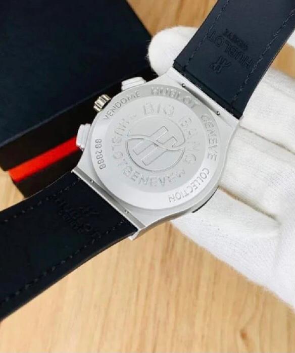 Men's Luxury Chronograph Watch – Stainless Steel & Leather Strap